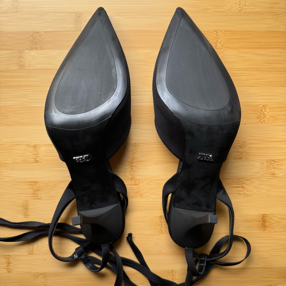 ZARA (NWOT) Pointed Toe Heels with Ankle Straps - Picture 3 of 3